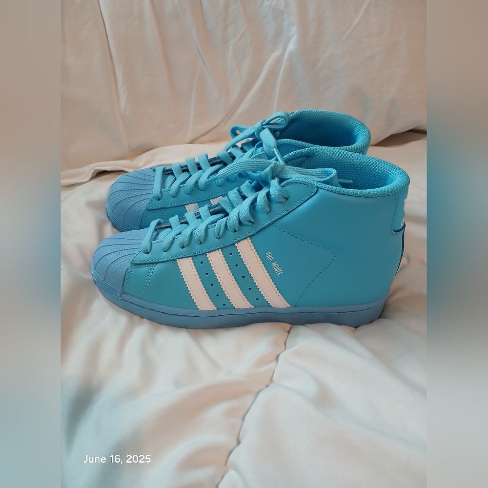 Adidas Pro Model Tennis shoes